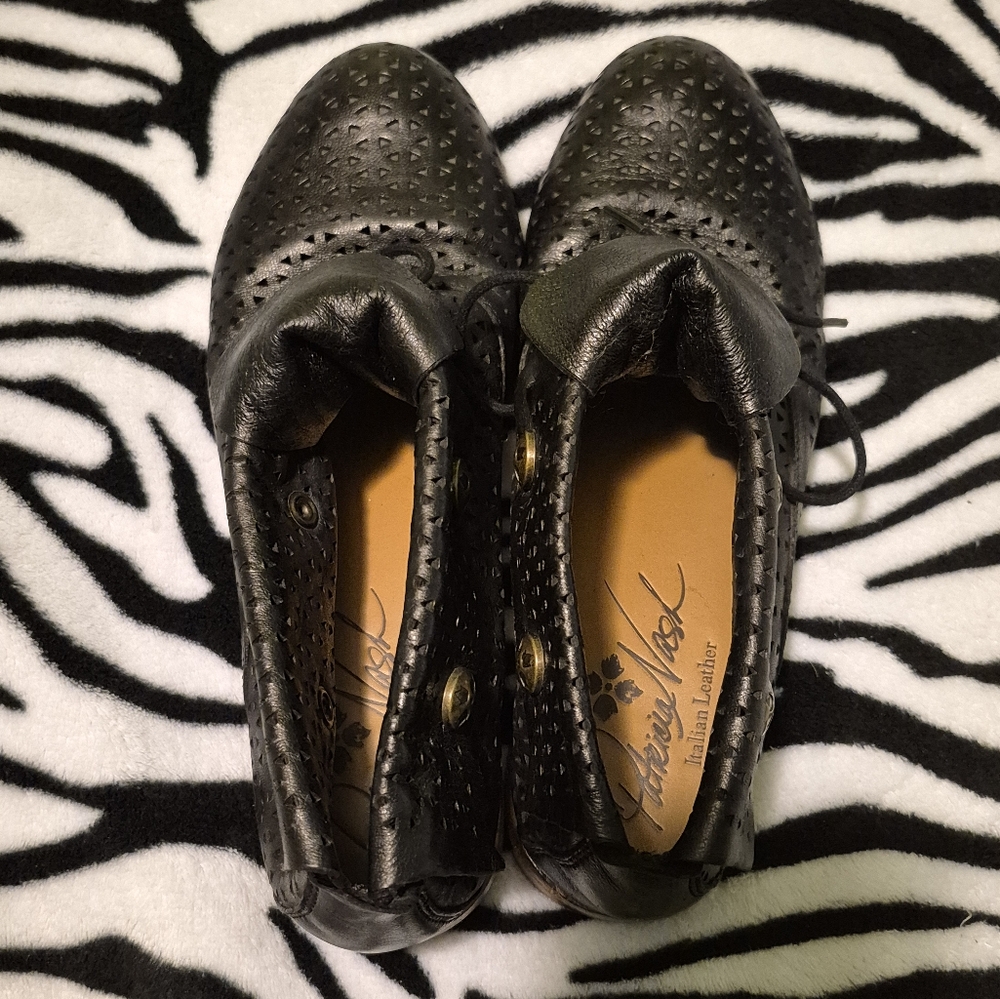 Womens Patricia Nash Black Leather Bootie Boots Sz 8½ Pre Owned